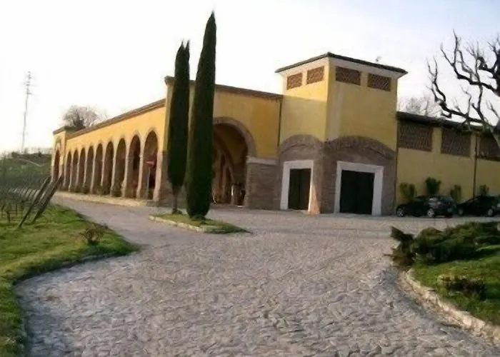 Monte Tondo Winery E * Soave (Verona)